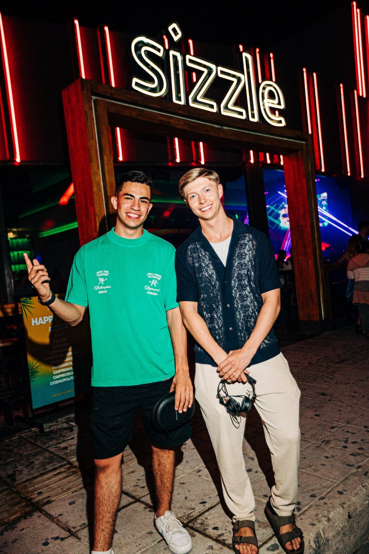 Wonderland - Doors Close