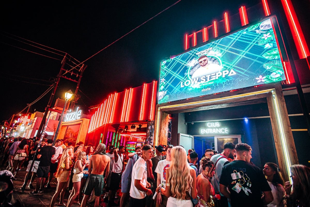 Wonderland - Pre Drinks